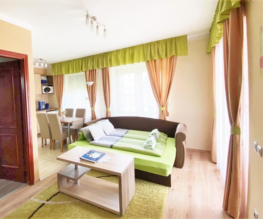 Apartman Siesta Buek - Buekfuerdo מראה חיצוני תמונה