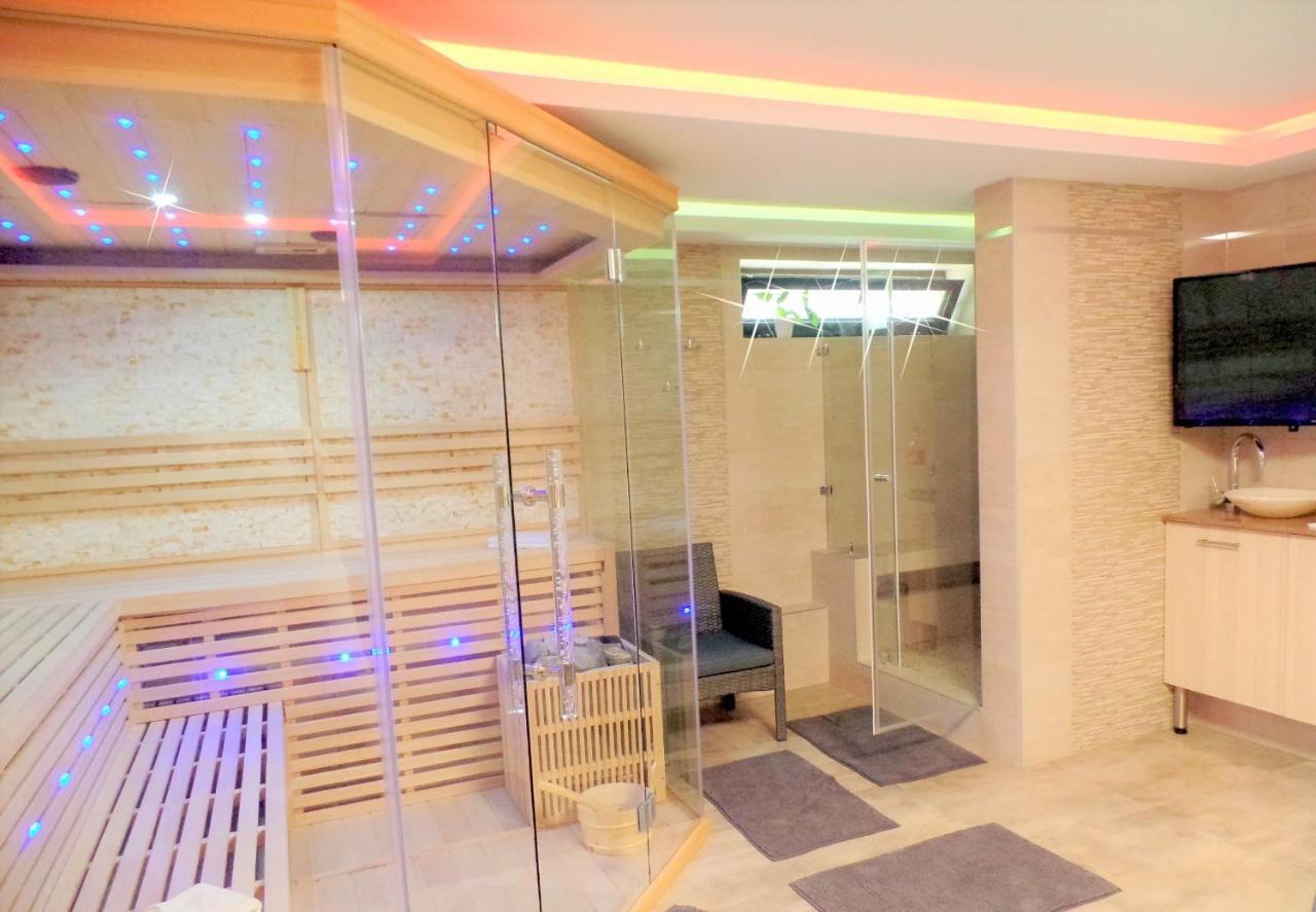 Apartman Siesta Buek - Buekfuerdo מראה חיצוני תמונה