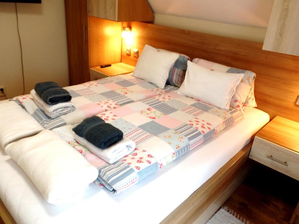 Apartman Siesta Buek - Buekfuerdo מראה חיצוני תמונה