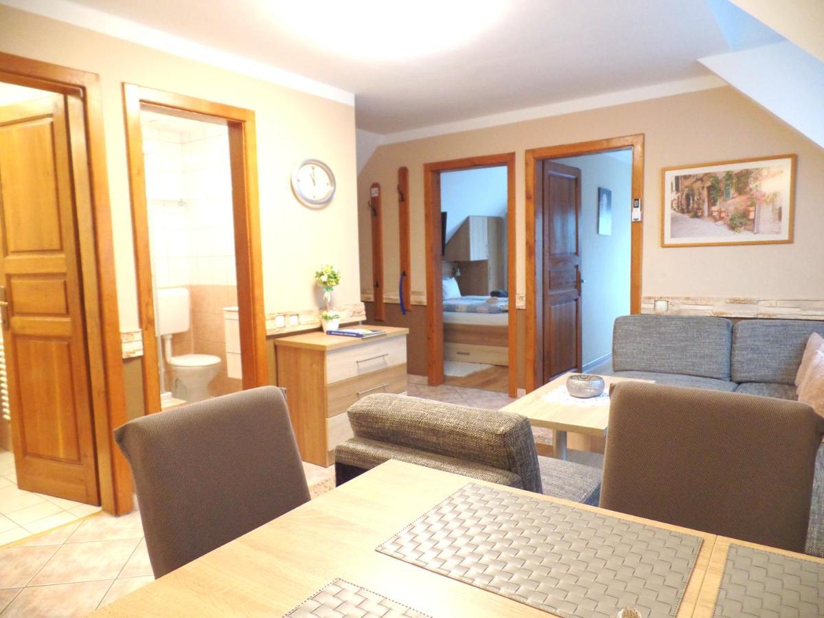 Apartman Siesta Buek - Buekfuerdo מראה חיצוני תמונה
